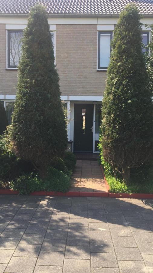 Cozy Room In Residential Alkmaar - Free Parking Экстерьер фото